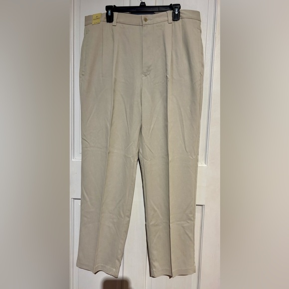 Tommy Bahama St. Thomas Pleated Front Silk Pants- 38x30 - Picture 2 of 6